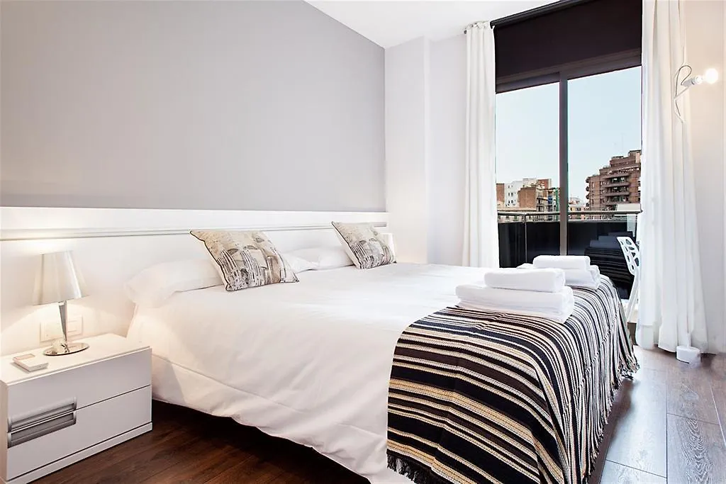 برشلونة Friendly Rentals Gaudi Dream إسبانيا